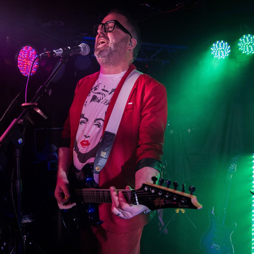 Rich - The Guilty Pleasures House Band.