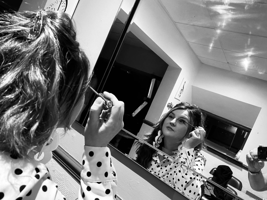 Katie mirror - The Guilty Pleasures House Band.